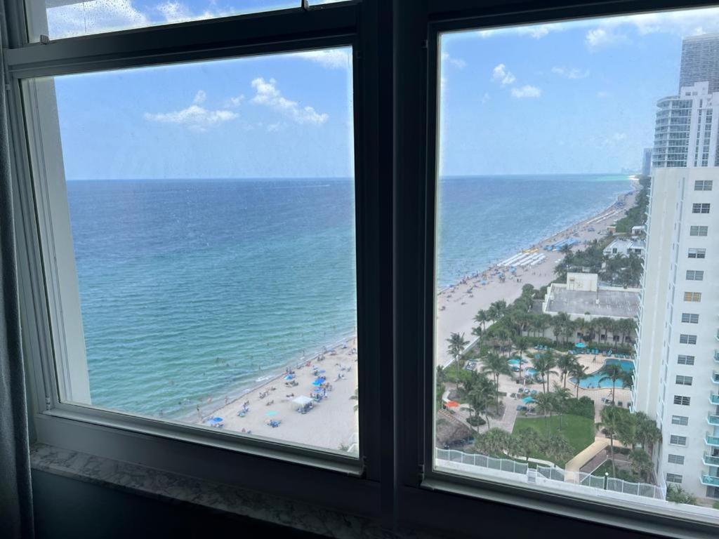 Penthouse Beach Front 1St Line, 2 Bedroom 2 Ba, New Decoration & Furnitures, Unobstructed View Of The Beautiful Atlantic, Free Parking Hollywood Esterno foto