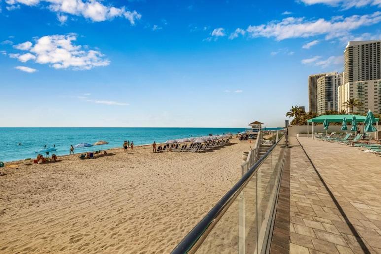 Penthouse Beach Front 1St Line, 2 Bedroom 2 Ba, New Decoration & Furnitures, Unobstructed View Of The Beautiful Atlantic, Free Parking Hollywood Esterno foto